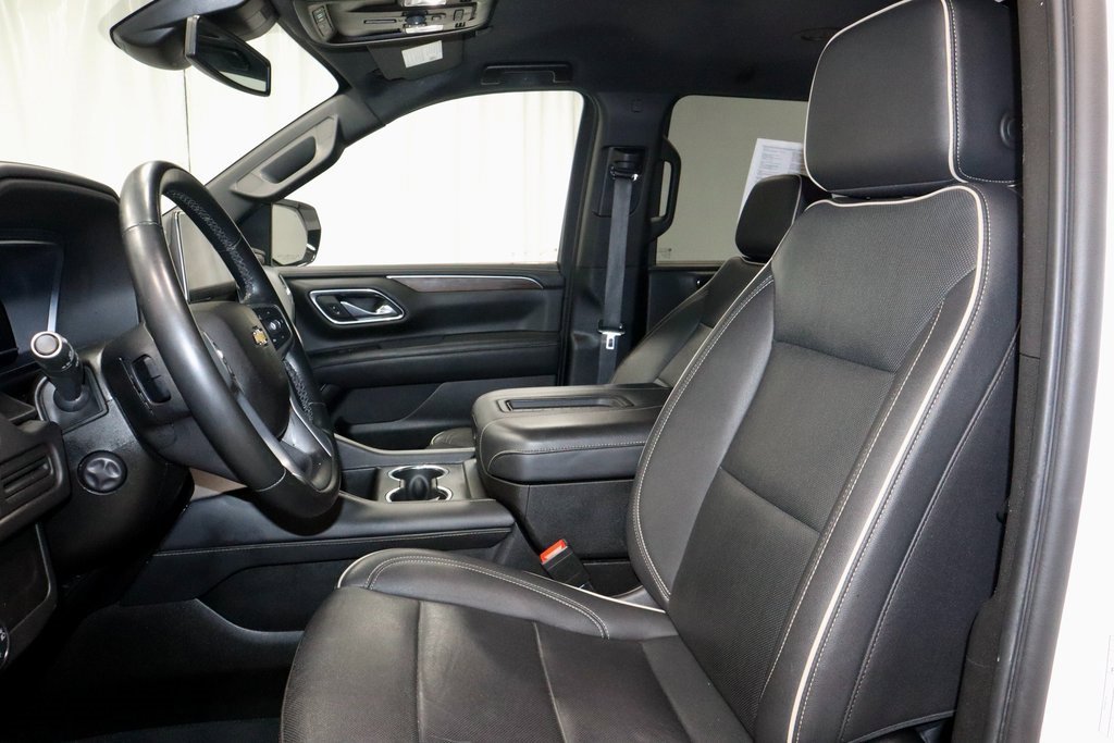 Used 2023 Chevrolet Suburban Premier image 25