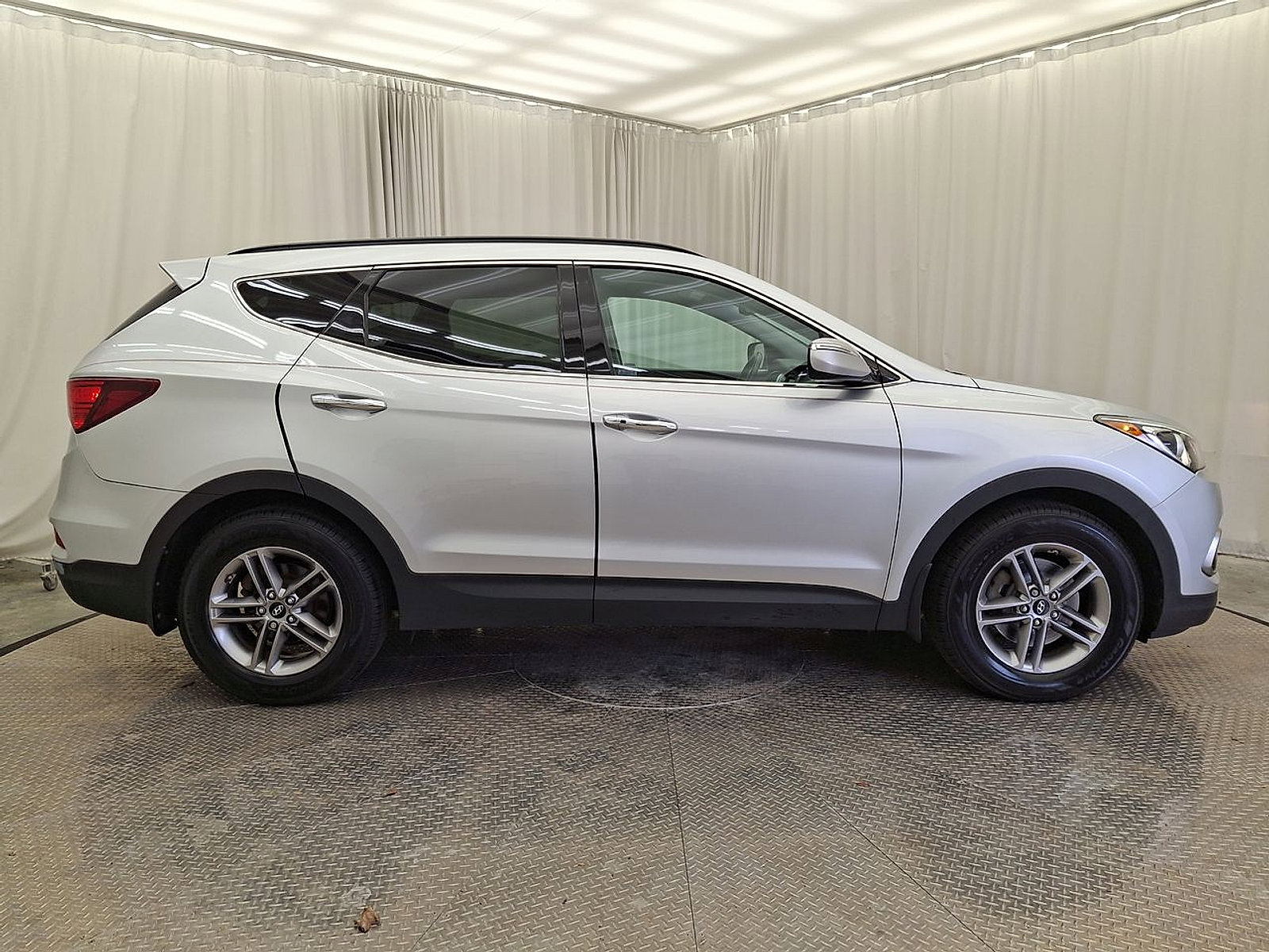 Used 2017 Hyundai Santa Fe Sport image 26