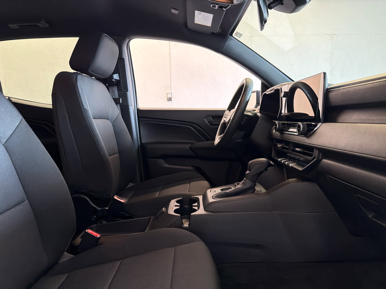 Used 2024 Chevrolet Colorado W/T image 23