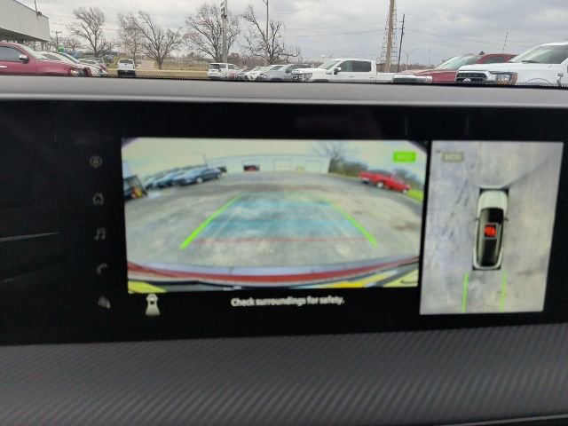 Used 2025 Nissan Kicks SR image 29