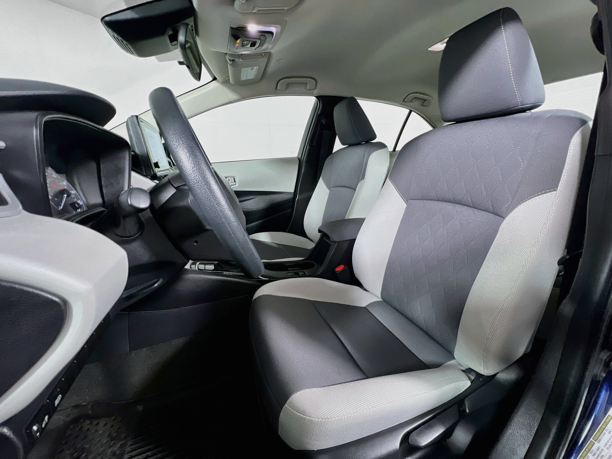 Certified 2025 Toyota Corolla LE FWD image 11