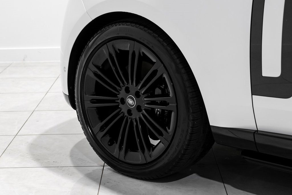Used 2024 Land Rover Range Rover SE image 54