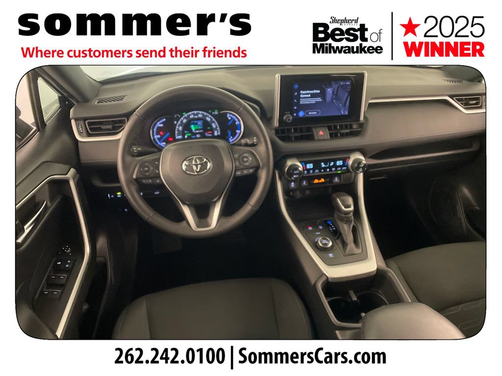 Used 2024 Toyota RAV4 SE w/ Convenience Package AWD/4WD image 12