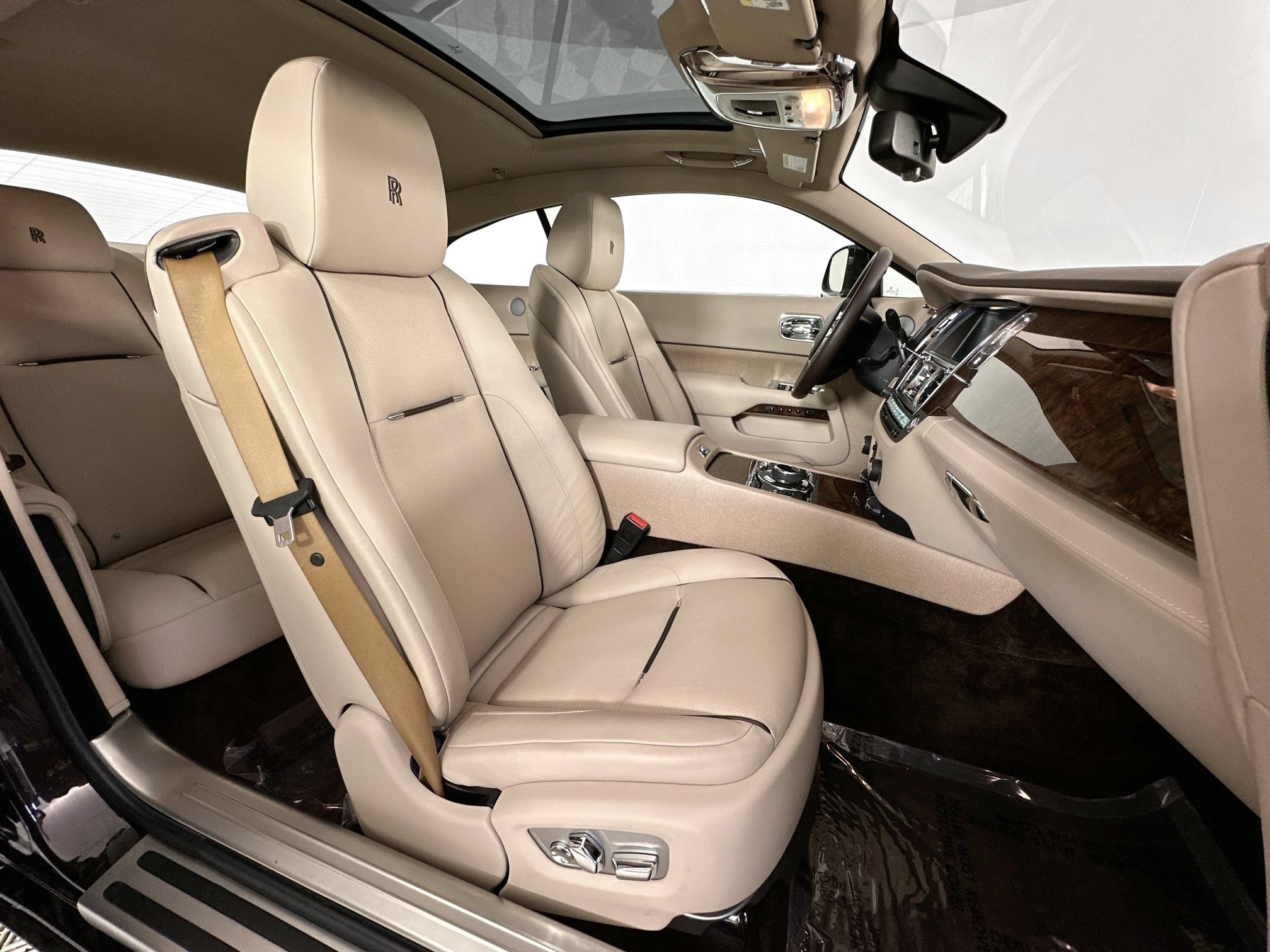 Certified 2015 Rolls-Royce Wraith RWD image 27