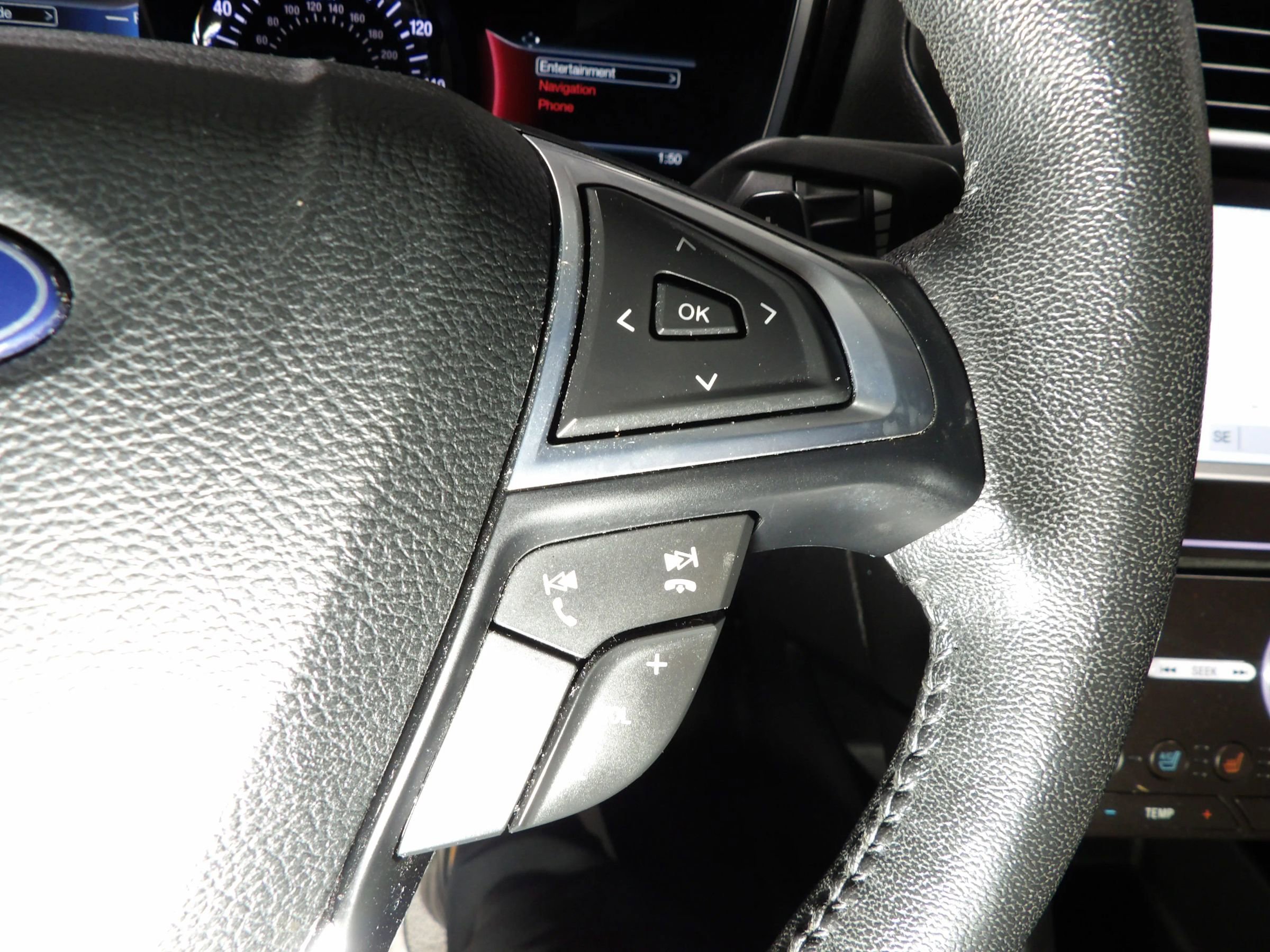 Used 2018 Ford Fusion Titanium AWD/4WD image 17