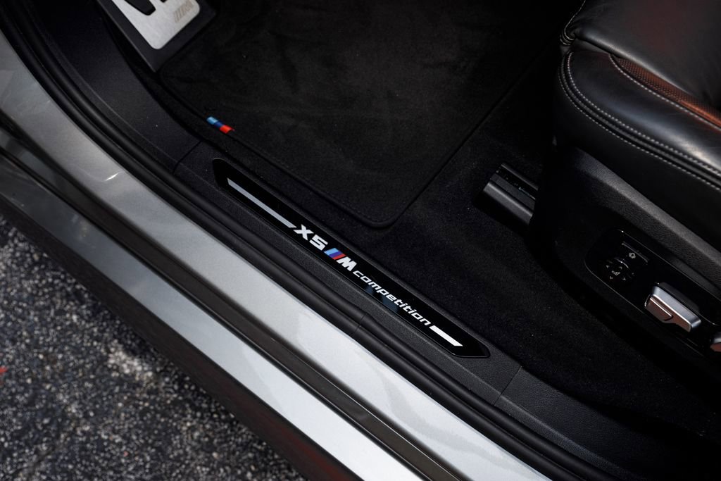 Used 2022 BMW X5 M w/ Competition Package 2 AWD/4WD image 39