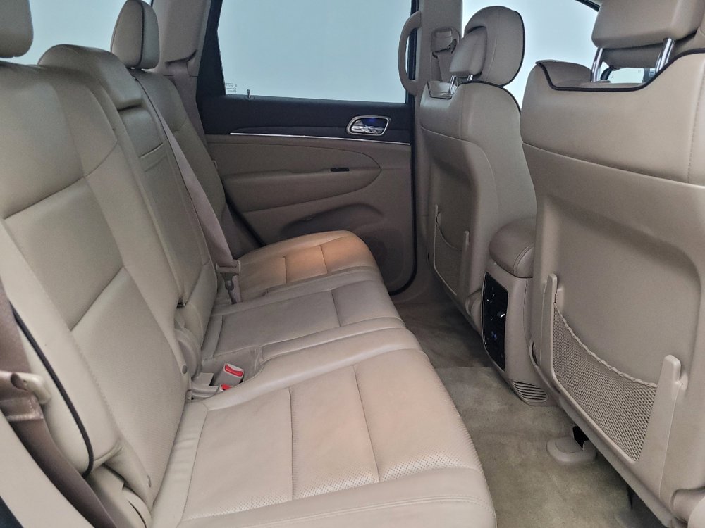 Used 2016 Jeep Grand Cherokee Overland AWD/4WD image 19