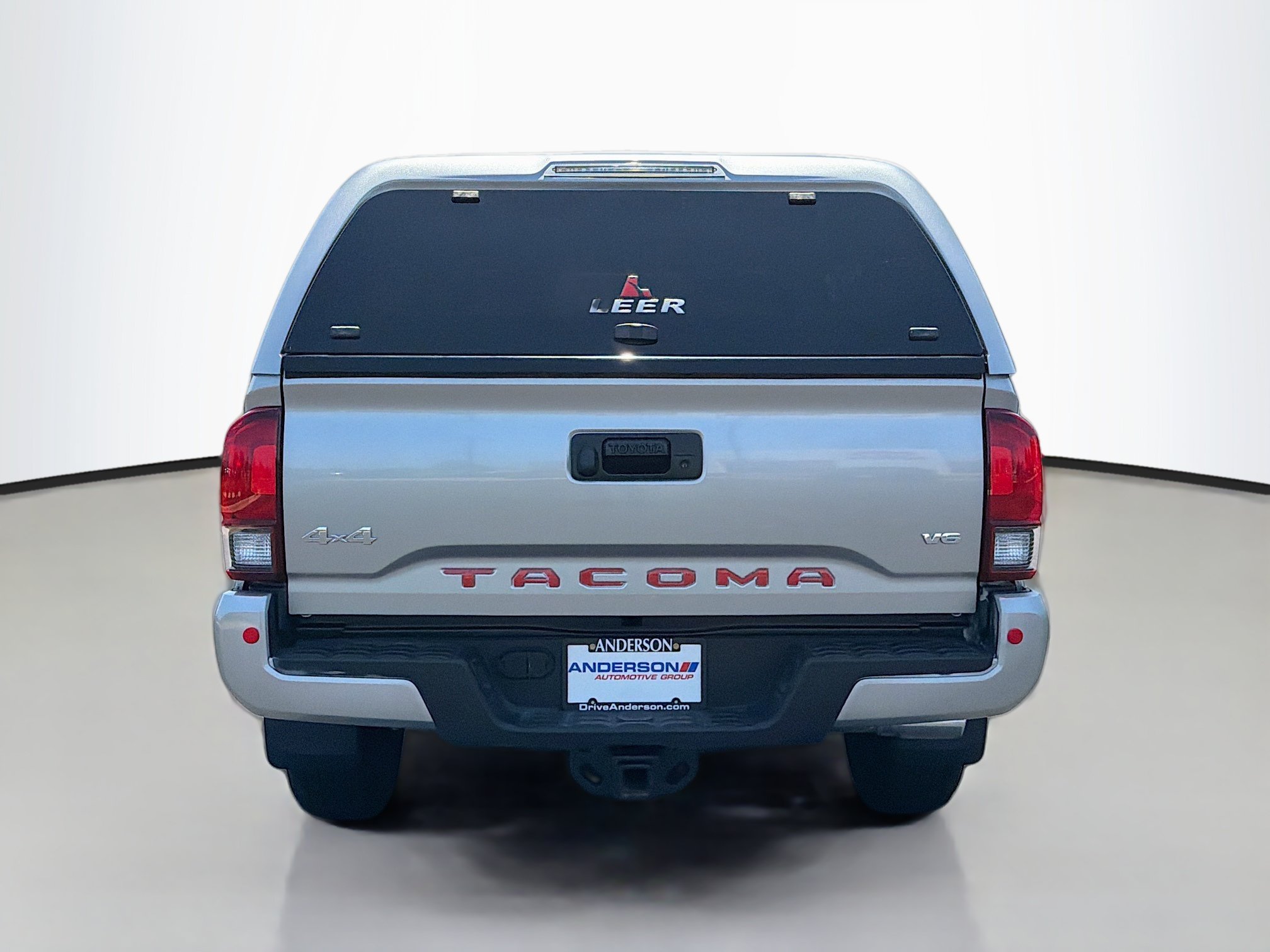 Certified 2022 Toyota Tacoma SR5 w/ Technology Package AWD/4WD image 17