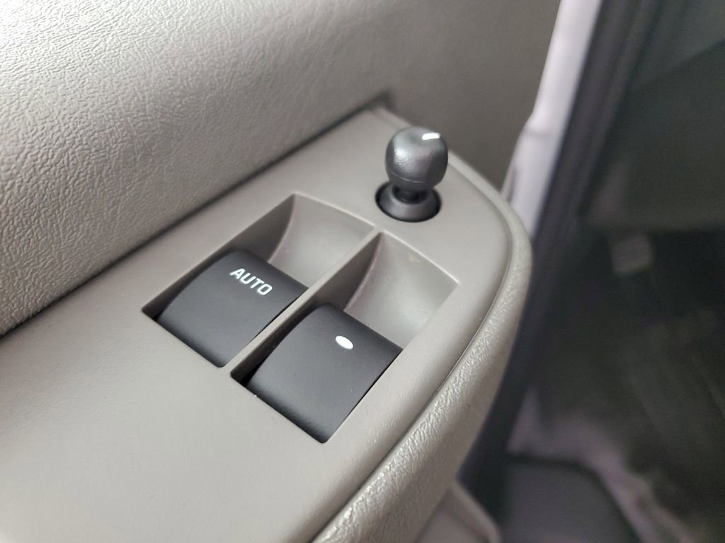 New 2026 Chevrolet Express 3500 Extended w/ Driver Convenience Package image 28