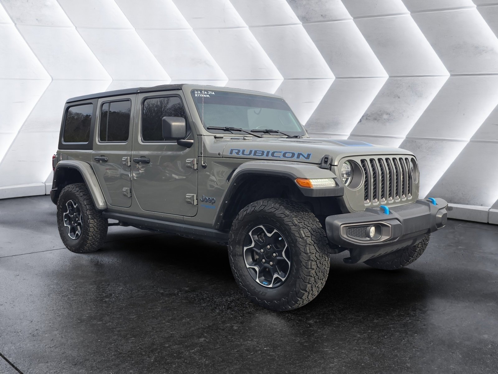 Used 2022 Jeep Wrangler Unlimited Rubicon 4xe w/ Cold Weather Group image 7