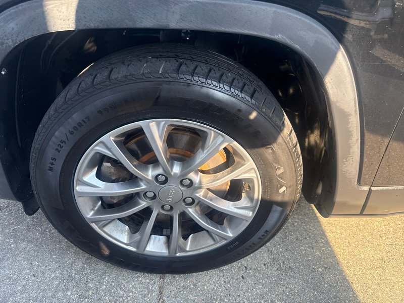 Used 2019 Jeep Cherokee Latitude Plus image 9