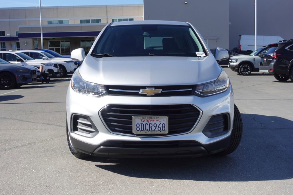 Used 2018 Chevrolet Trax LS image 2
