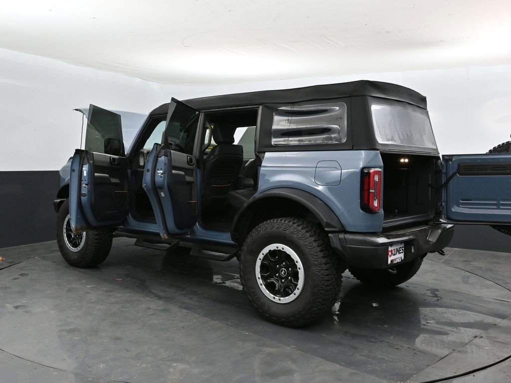 Used 2023 Ford Bronco Badlands w/ Sasquatch Package AWD/4WD image 44