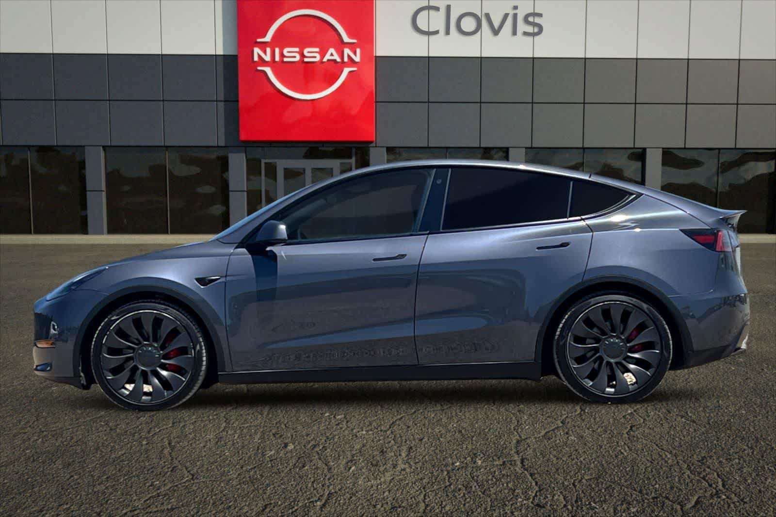 Used 2022 Tesla Model Y Performance AWD/4WD image 6