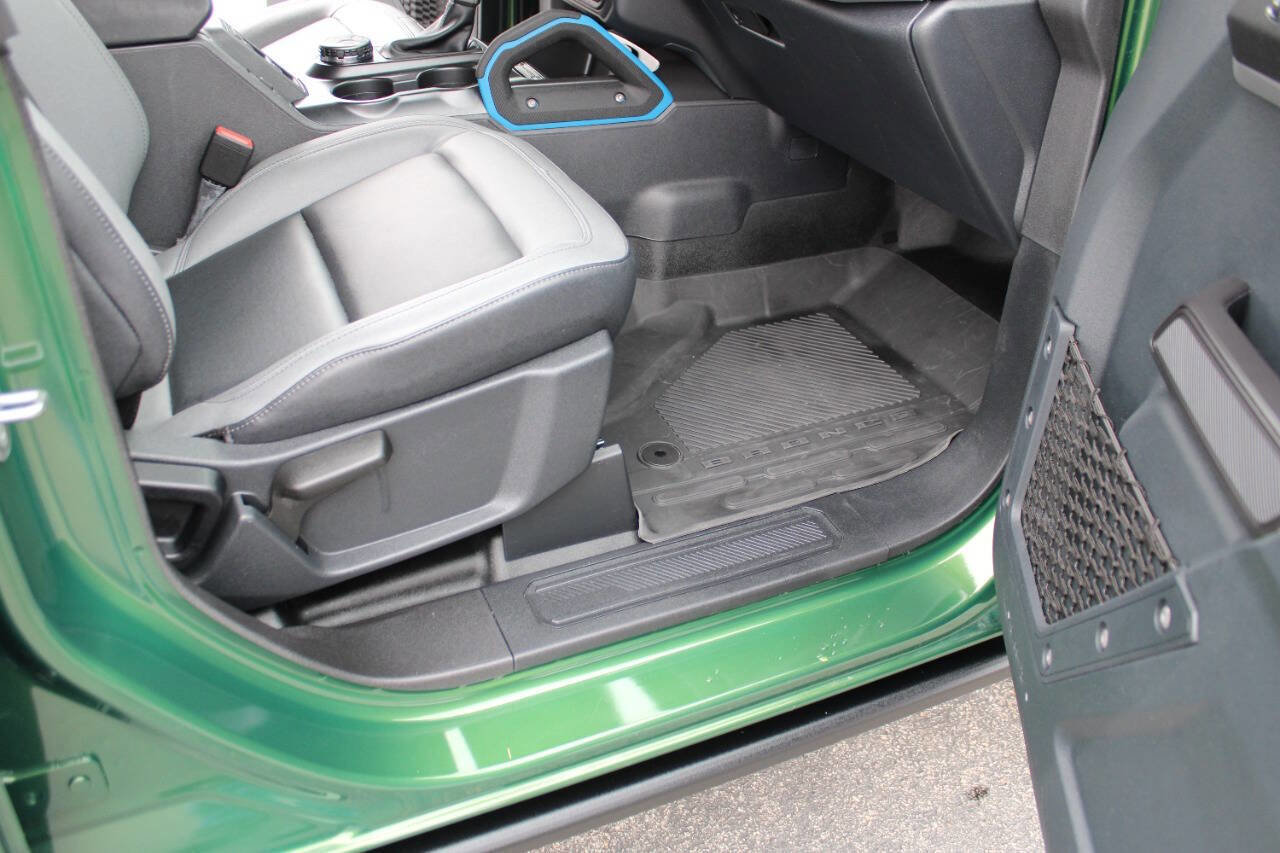 Used 2024 Ford Bronco Black Diamond image 41