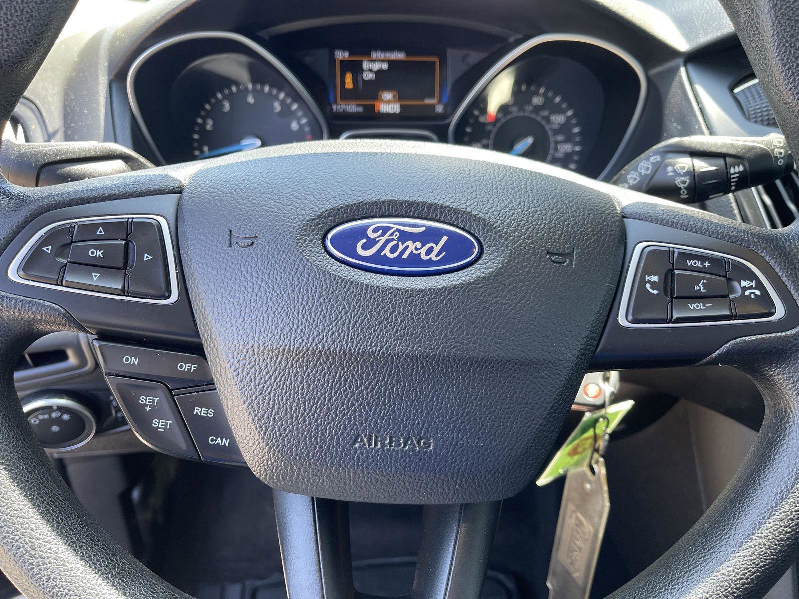 Used 2017 Ford Focus SEL image 19