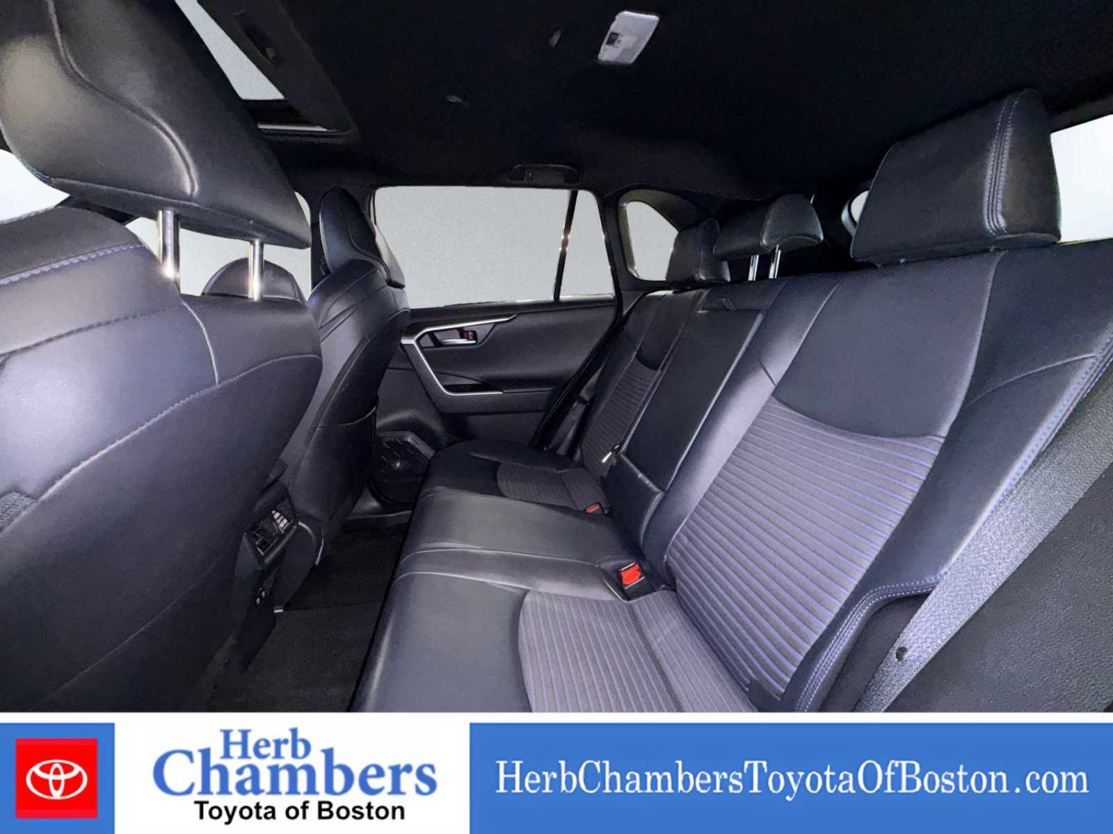 Used 2020 Toyota RAV4 XSE w/ All Weather Liner Package AWD/4WD image 16