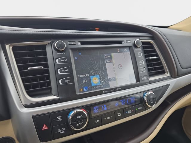 Used 2018 Toyota Highlander XLE image 26
