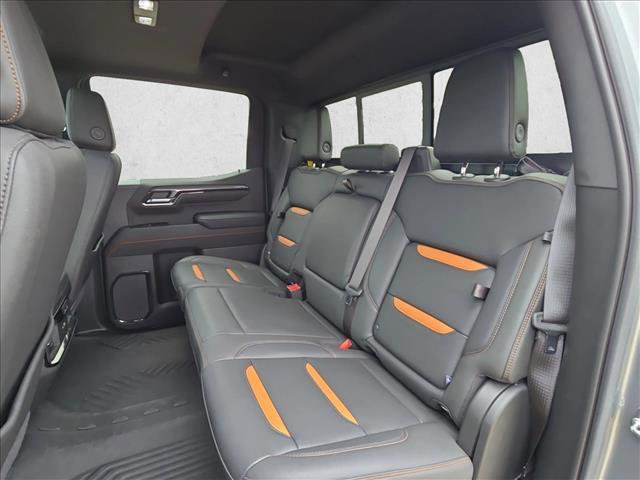 Used 2023 GMC Sierra 1500 AT4 w/ AT4 Premium Package AWD/4WD image 17