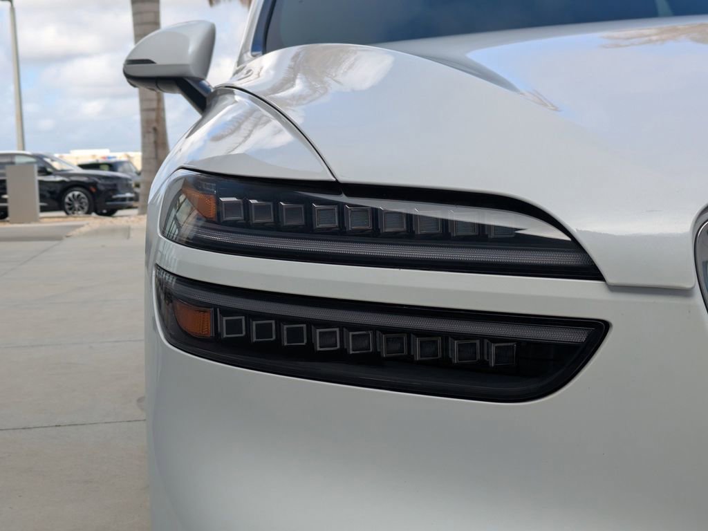 Used 2026 Genesis GV70 2.5T Advanced image 11