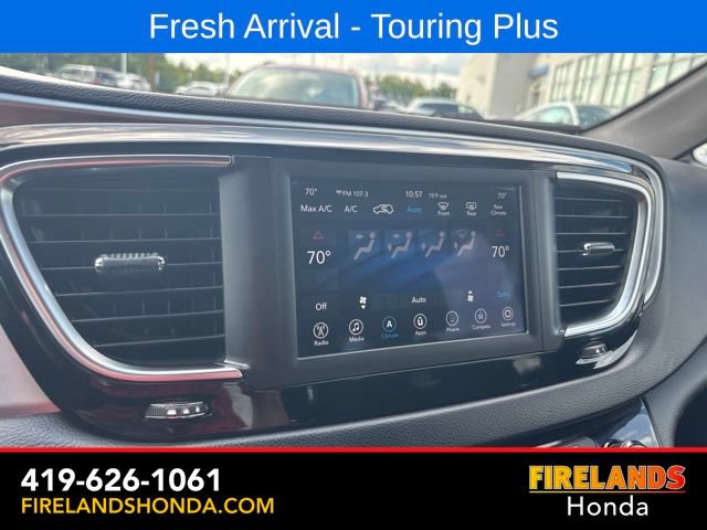 Used 2019 Chrysler Pacifica Touring Plus w/ S Appearance Package FWD image 21