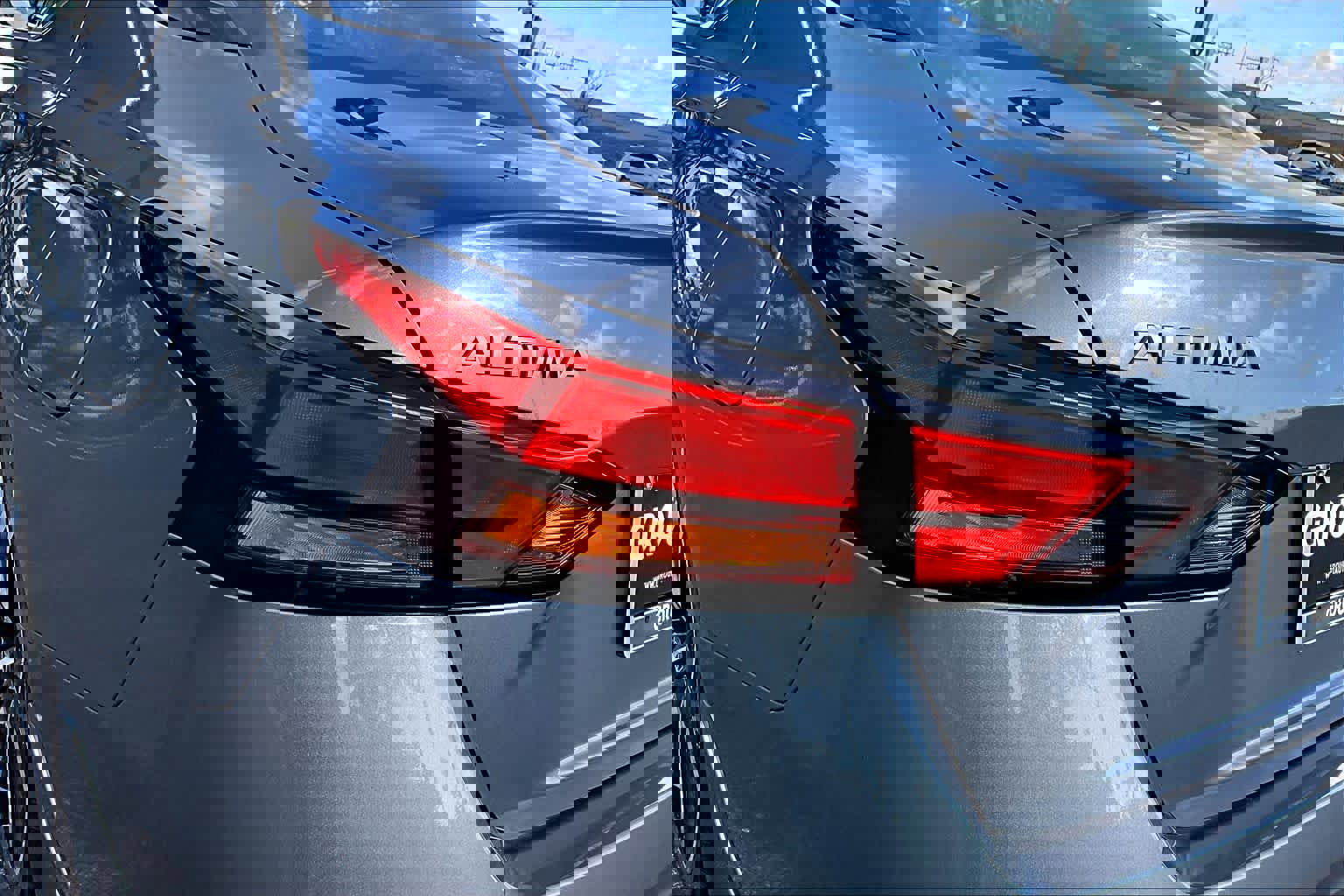 New 2025 Nissan Altima 2.5 SR image 14