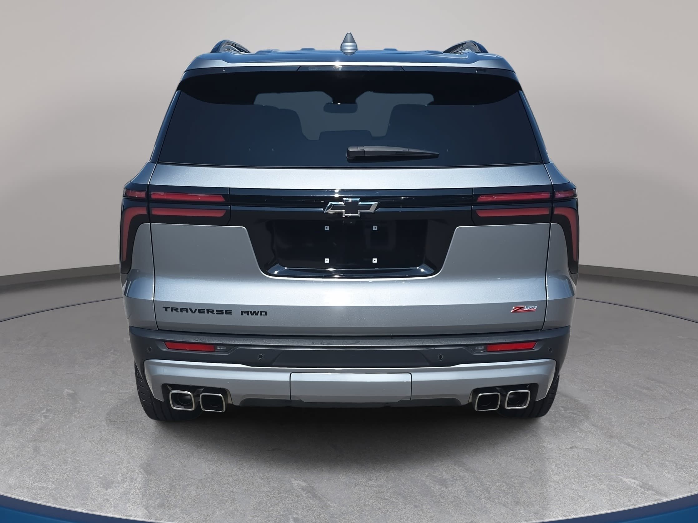 Used 2025 Chevrolet Traverse Z71 w/ Enhanced Driving Package AWD/4WD image 6