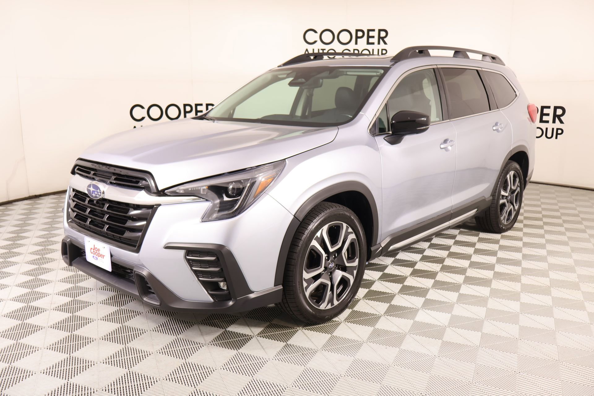 Used 2024 Subaru Ascent Limited w/ Technology Package AWD/4WD image 11