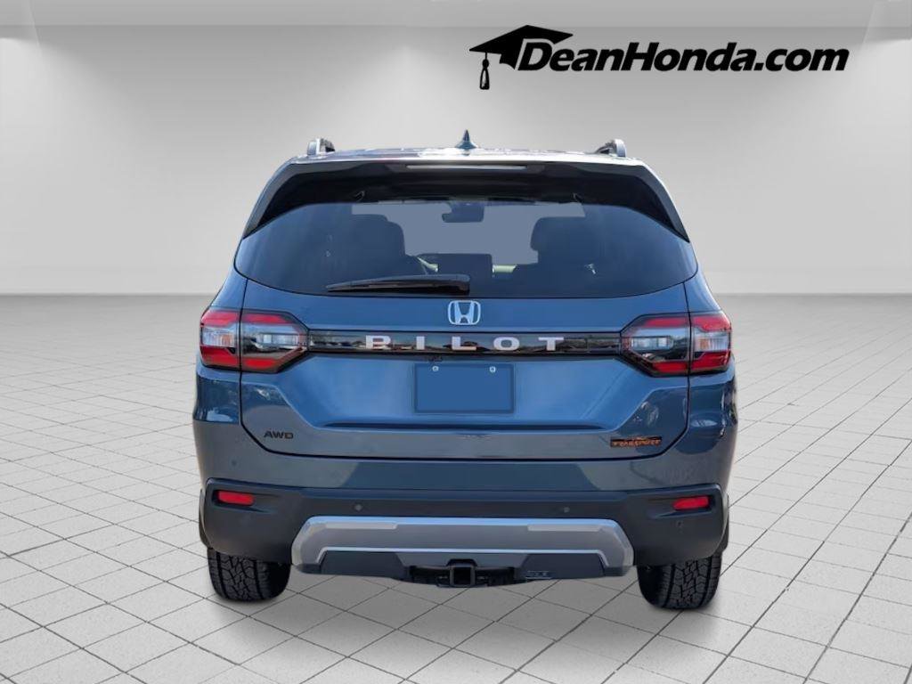New 2026 Honda Pilot TrailSport image 4