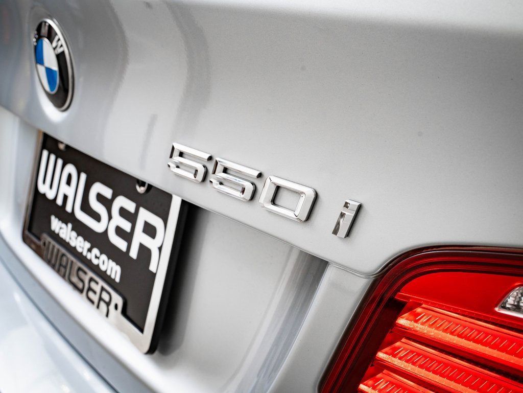 Used 2014 BMW 550i xDrive Sedan image 18