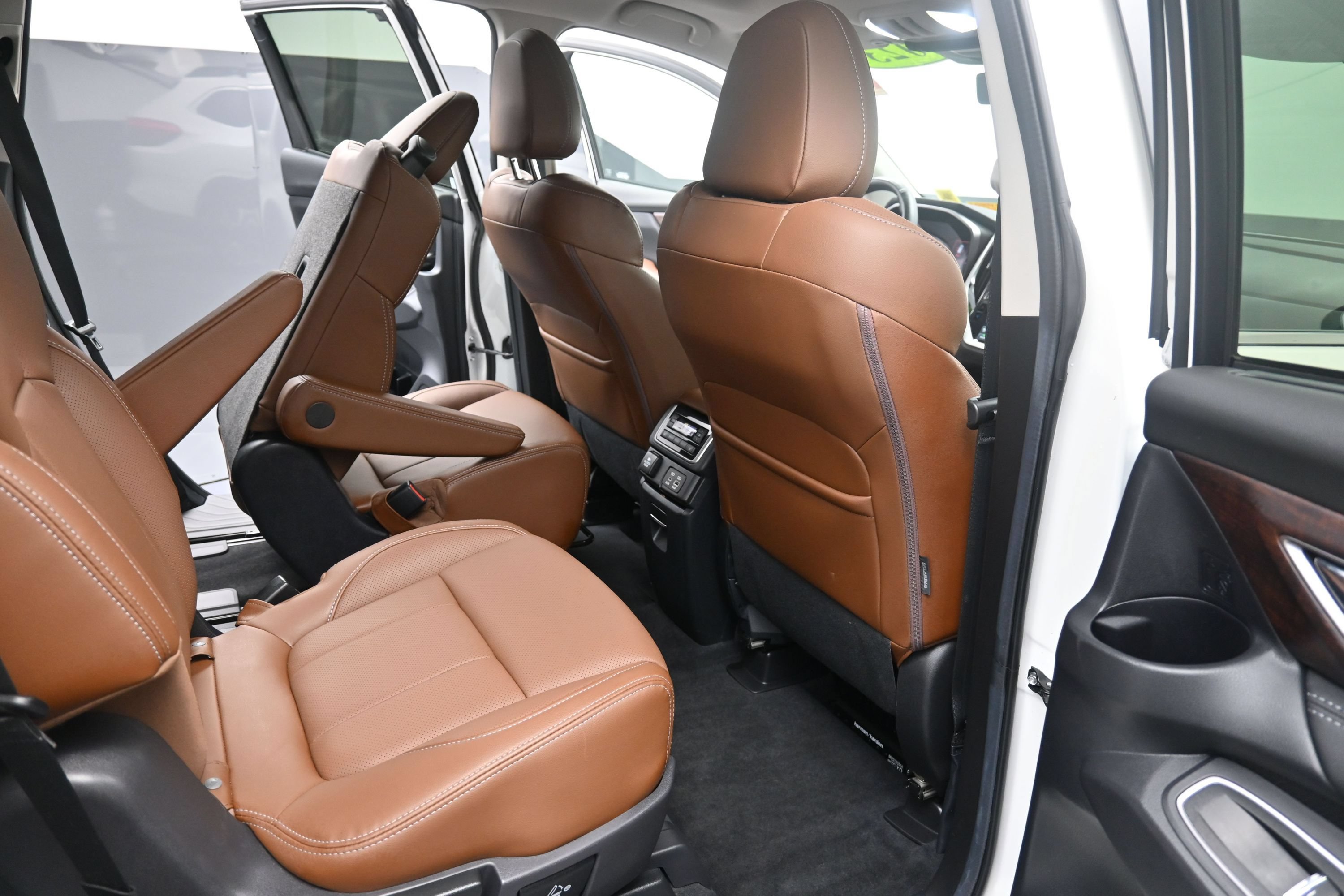 Used 2023 Subaru Ascent Touring AWD/4WD image 22
