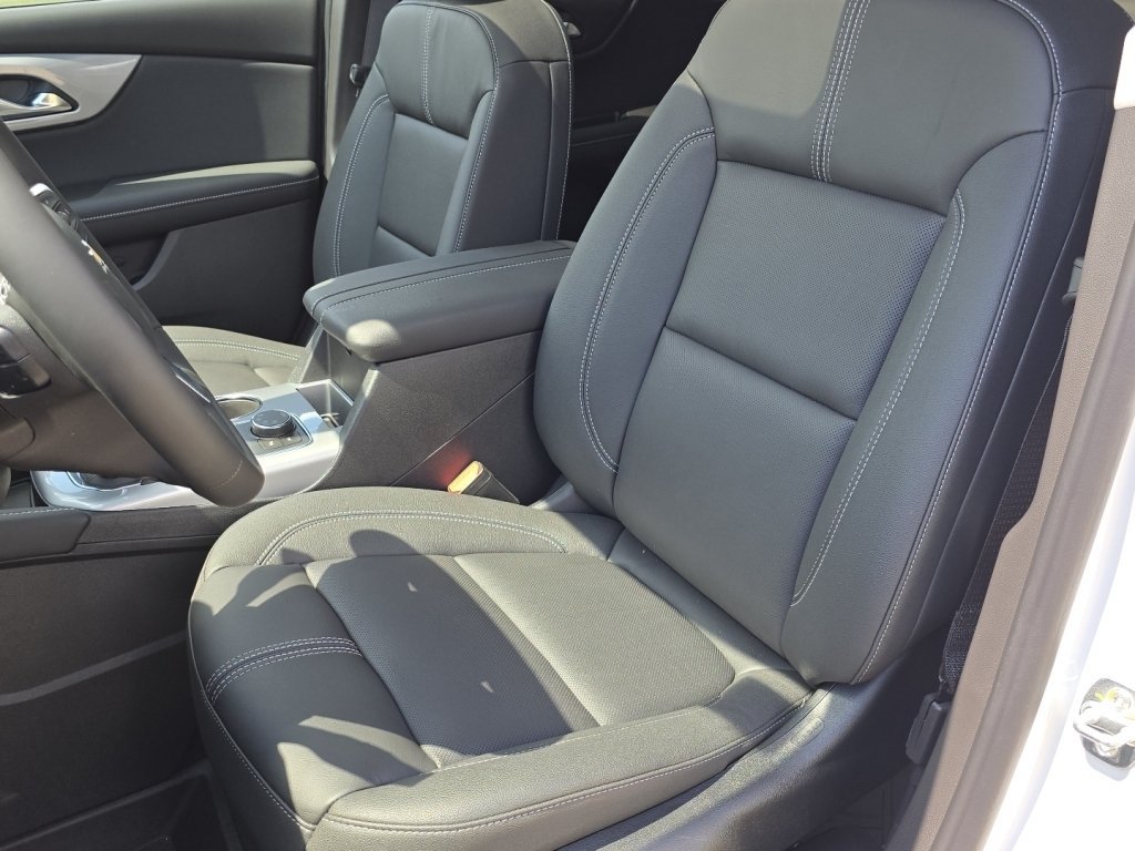 New 2026 Chevrolet Blazer LT w/ LPO, Floor Liner Package AWD/4WD image 14