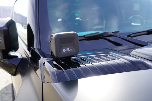 Used 2024 GMC Hummer EV 3X w/ LPO, Illumination Package image 96