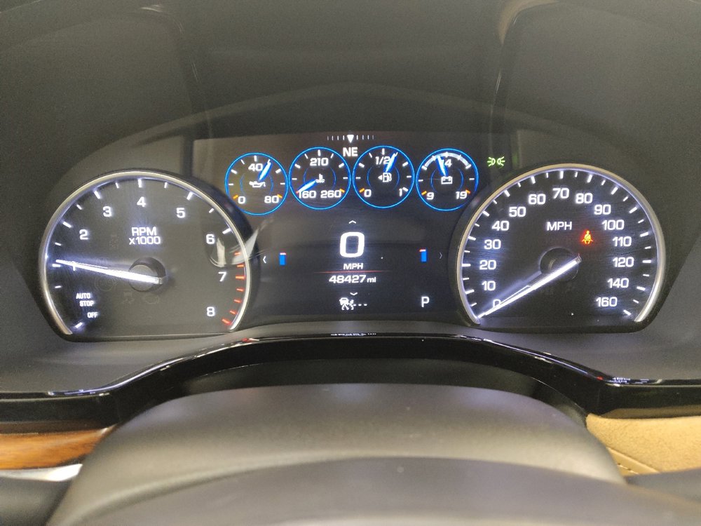 Used 2017 Cadillac XT5 Platinum w/ Driver Assist Package image 23