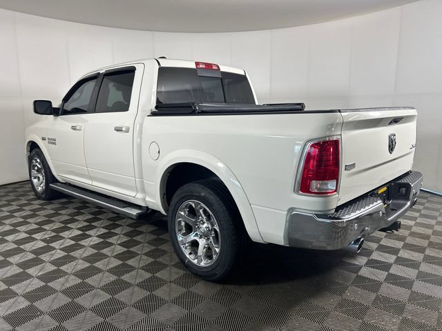 Used 2017 RAM 1500 Laramie w/ Convenience Group AWD/4WD image 4