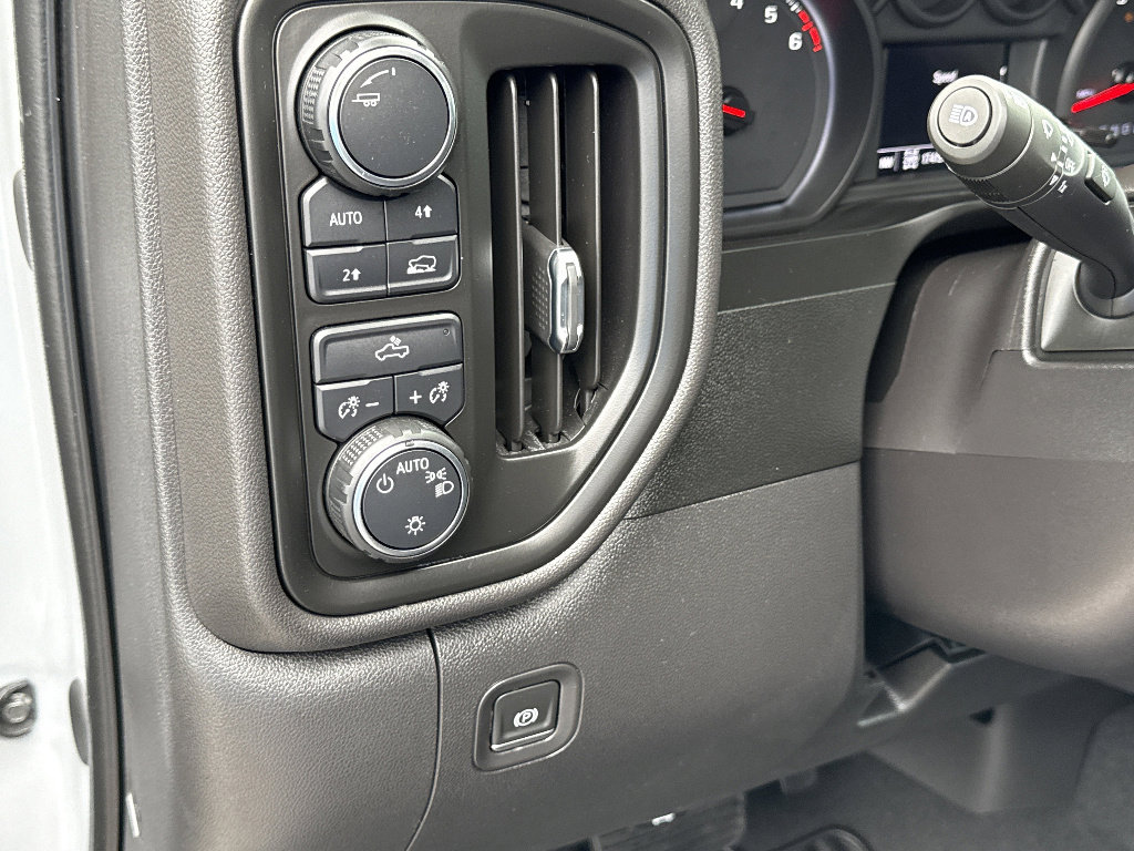Used 2024 Chevrolet Silverado 1500 Custom AWD/4WD image 58