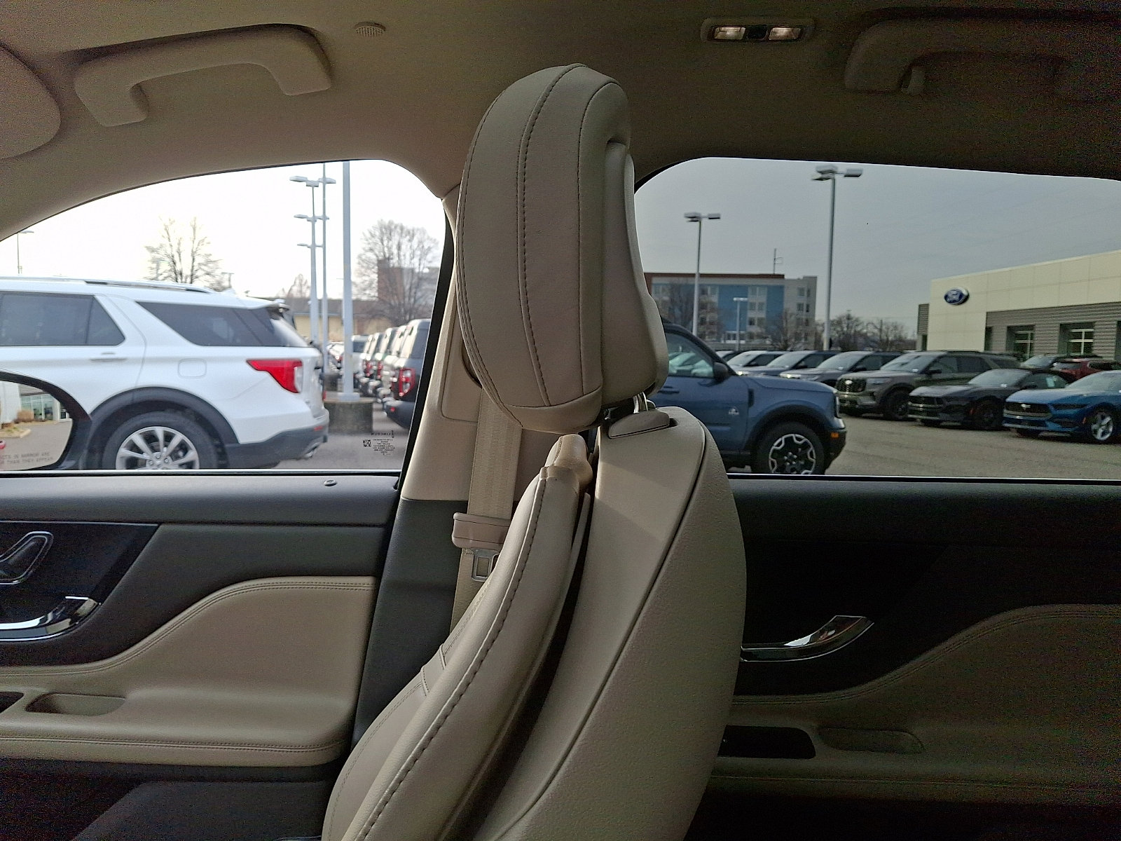 Used 2020 Lincoln Corsair Reserve w/ Equipment Group 201A image 17