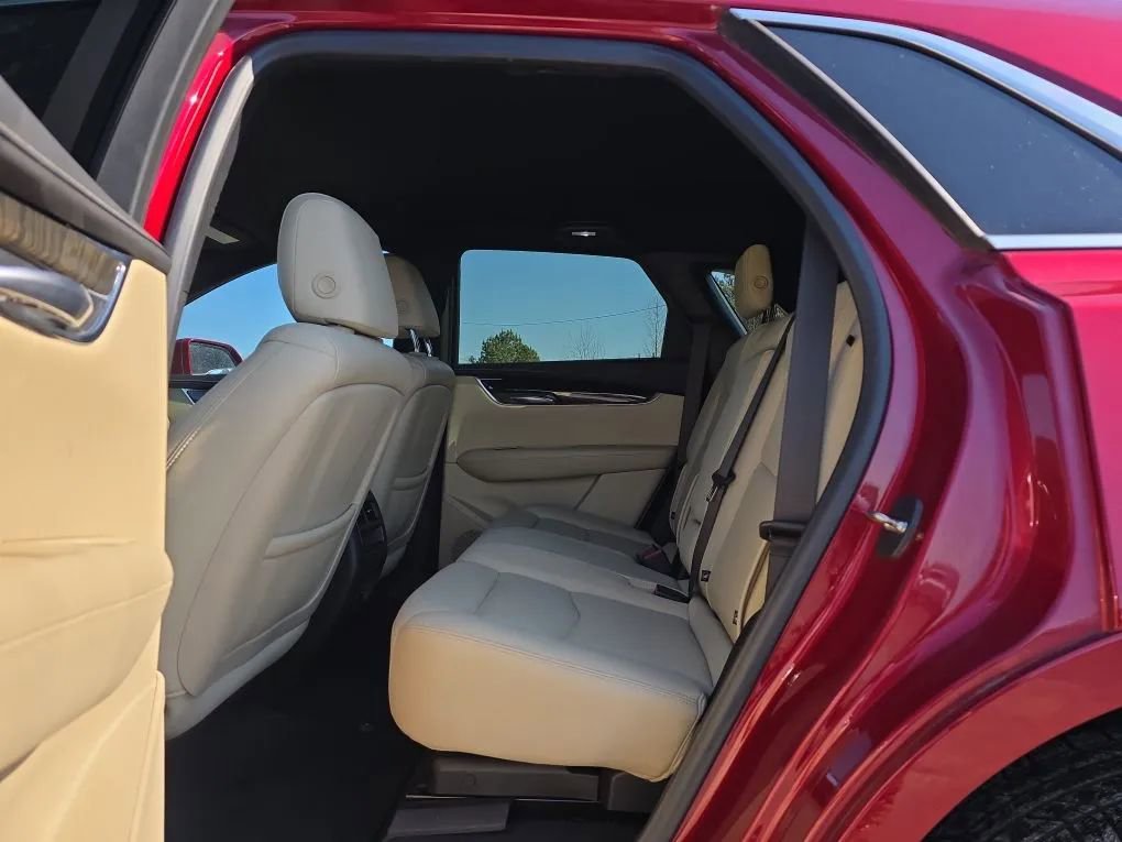 Used 2019 Cadillac XT5 AWD image 39