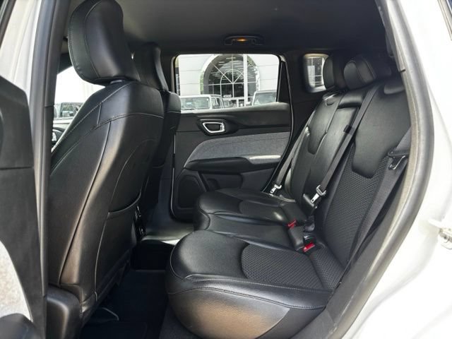 Used 2024 Jeep Compass Latitude AWD/4WD image 12