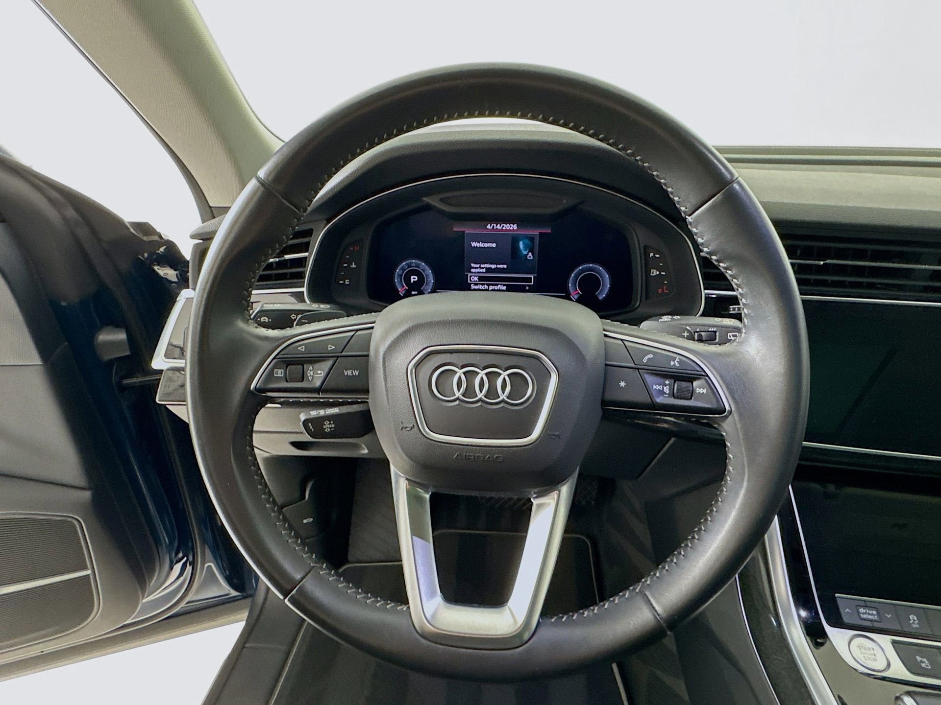 Used 2020 Audi Q8 Premium Plus w/ Premium Plus Package image 12