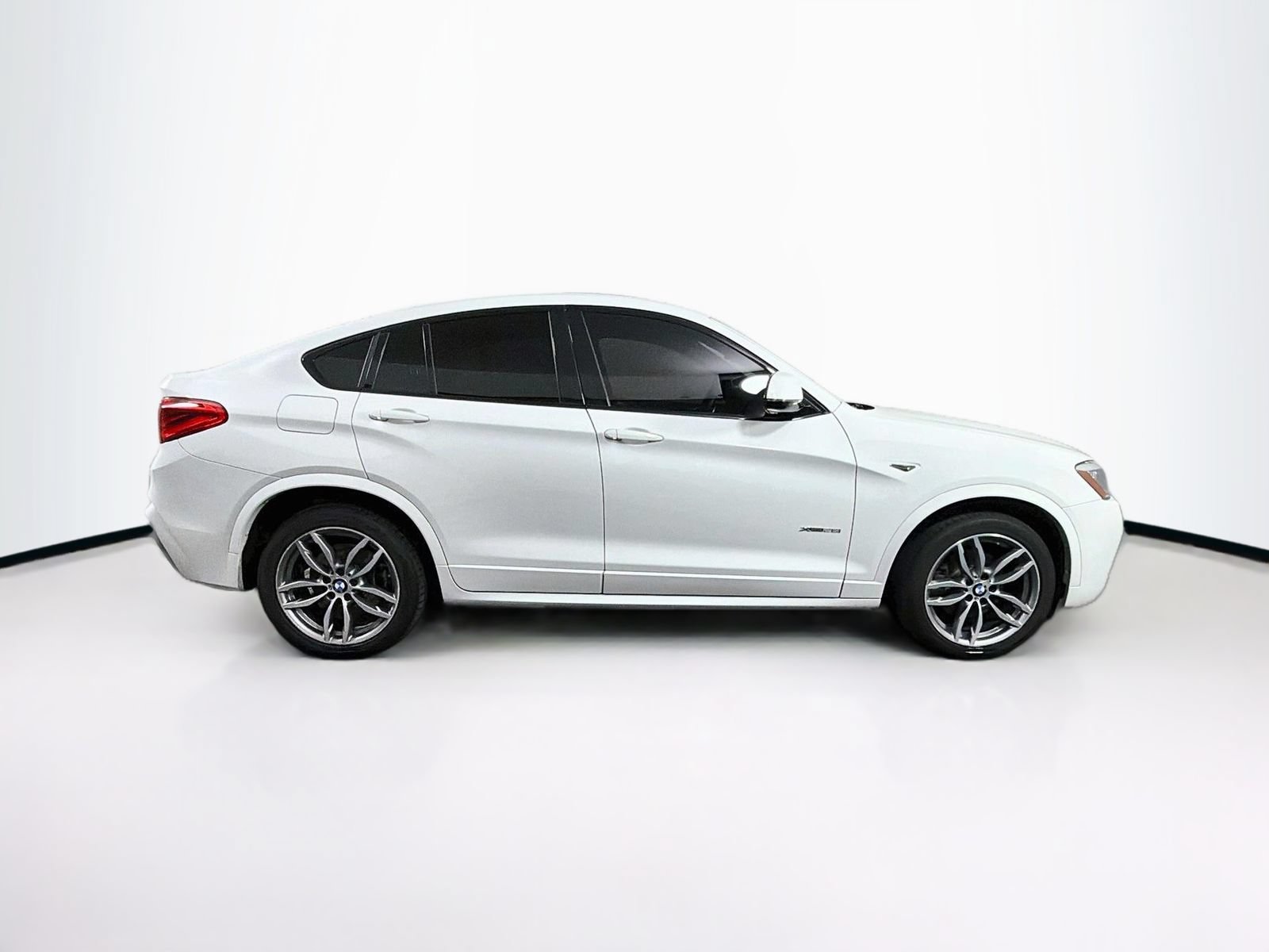 Used 2018 BMW X4 xDrive28i AWD/4WD image 8