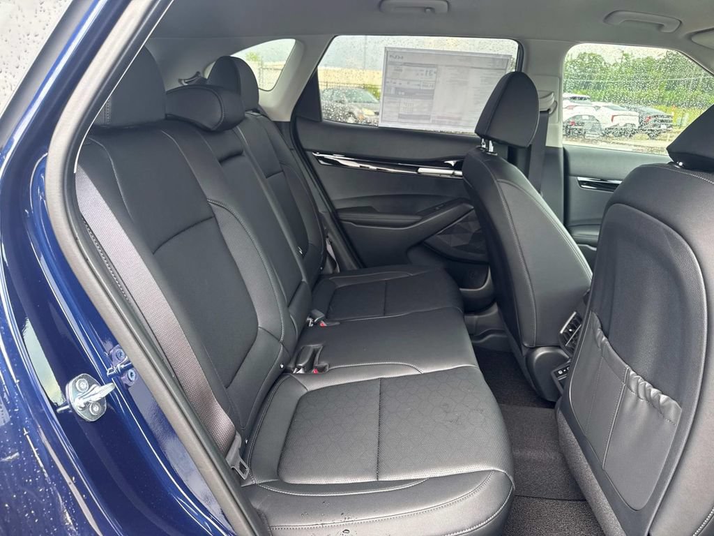 New 2026 Kia Seltos EX FWD image 11