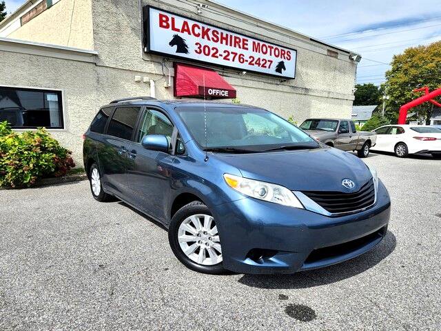 Used 2014 Toyota Sienna LE