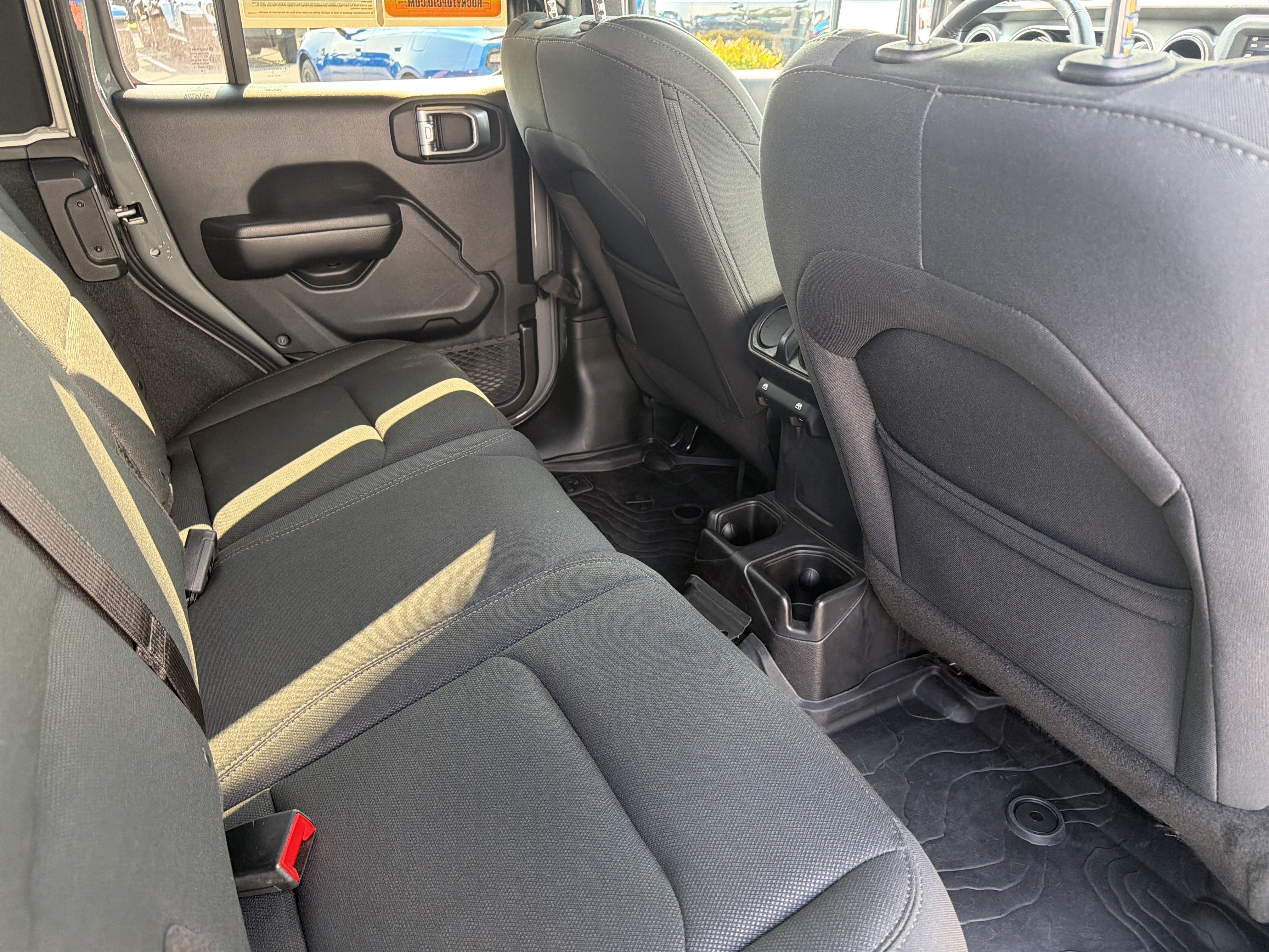 Used 2018 Jeep Wrangler Unlimited Sport S AWD/4WD image 30