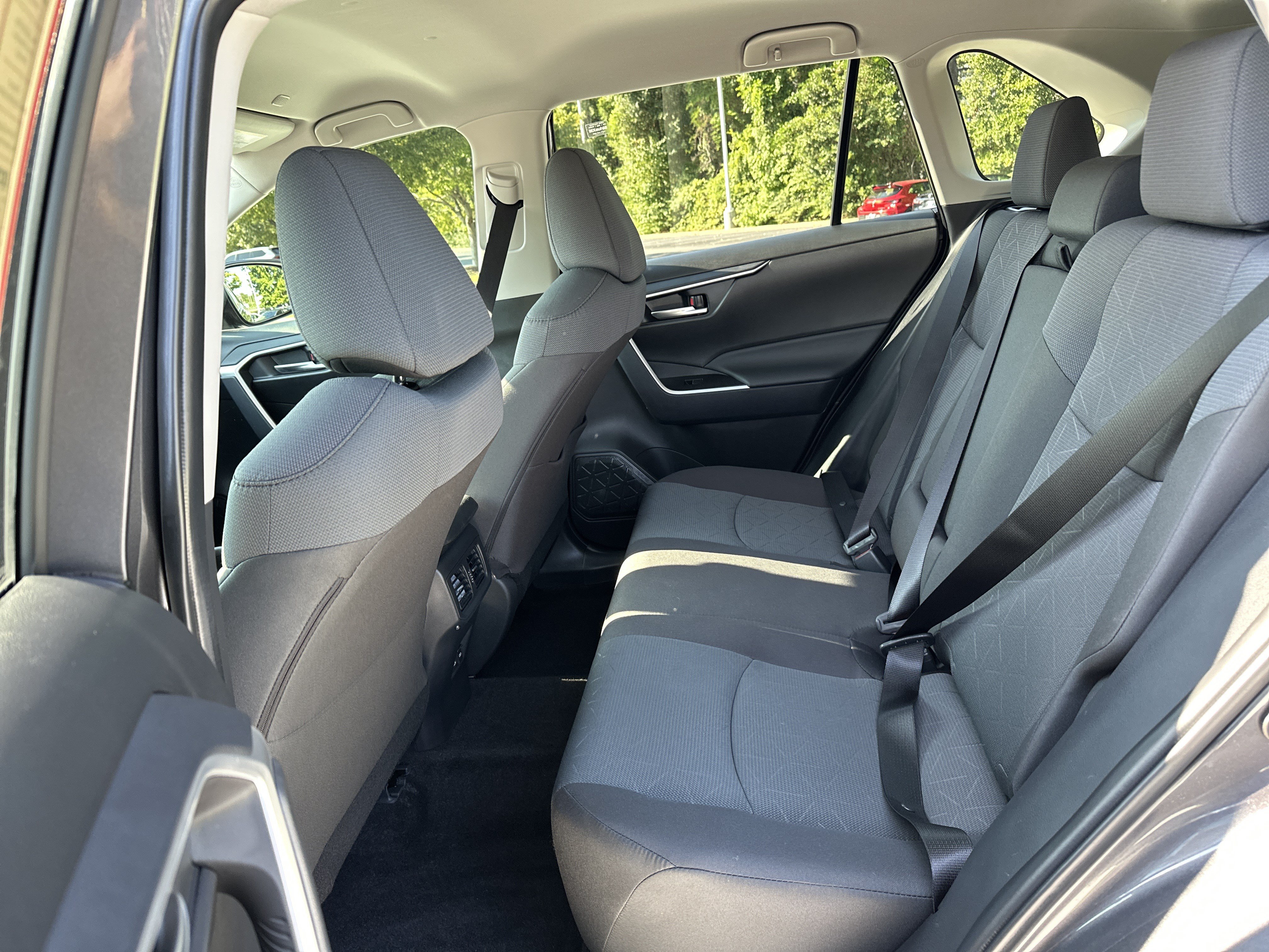 Certified 2025 Toyota RAV4 XLE AWD/4WD image 31