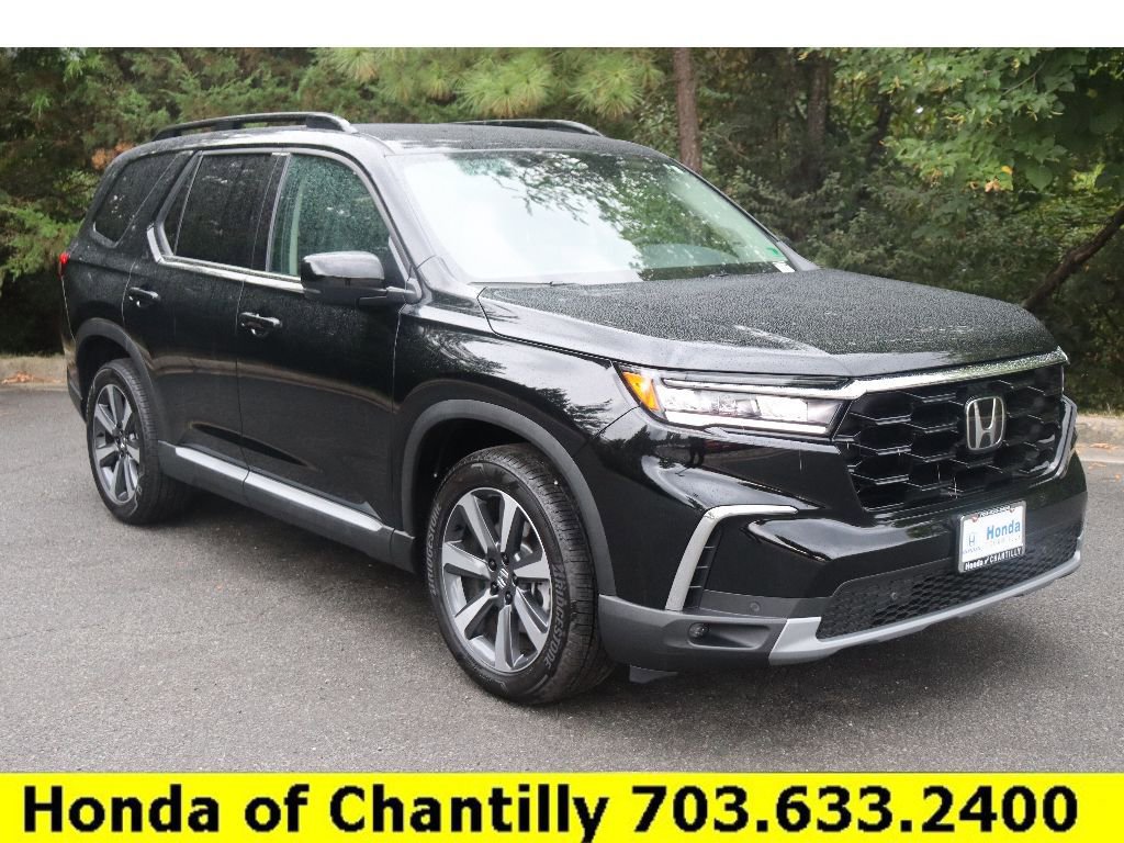 Certified 2025 Honda Pilot Touring