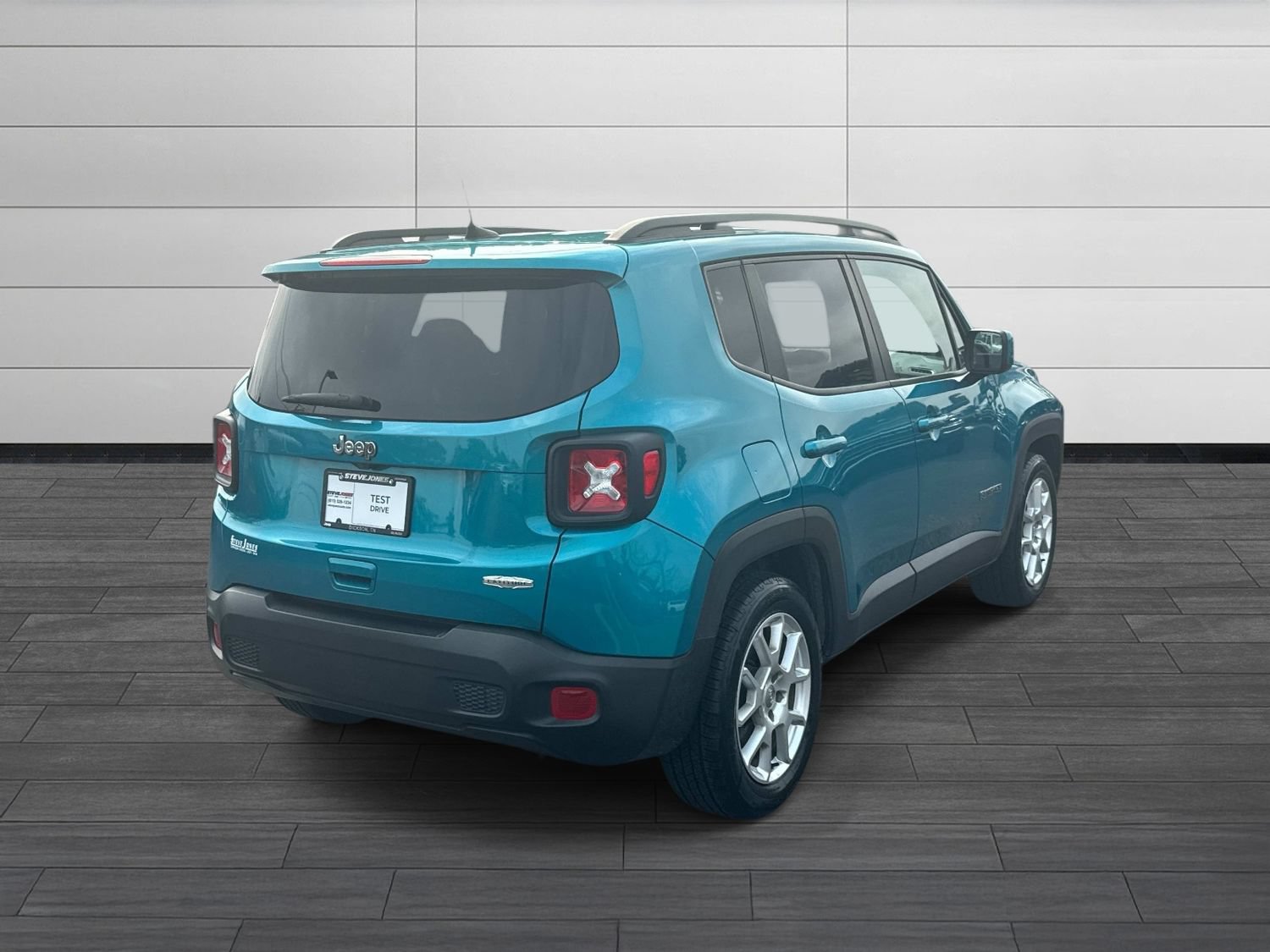 Used 2019 Jeep Renegade Latitude FWD image 5
