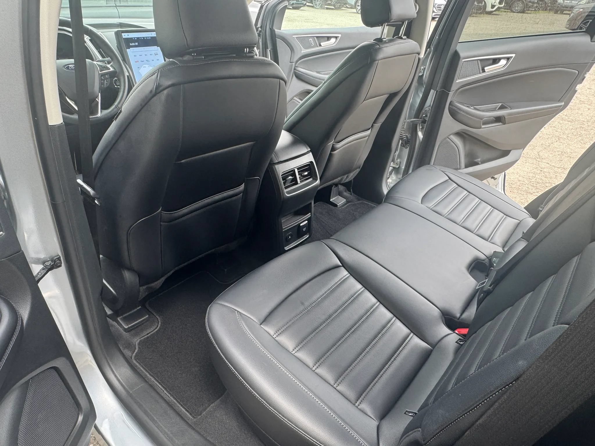 Used 2024 Ford Edge SEL w/ Convenience Package AWD/4WD image 13
