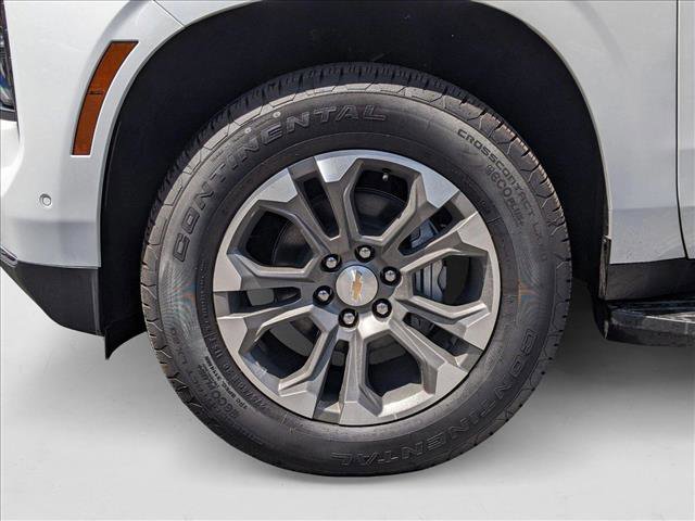 New 2025 Chevrolet Suburban LS image 9