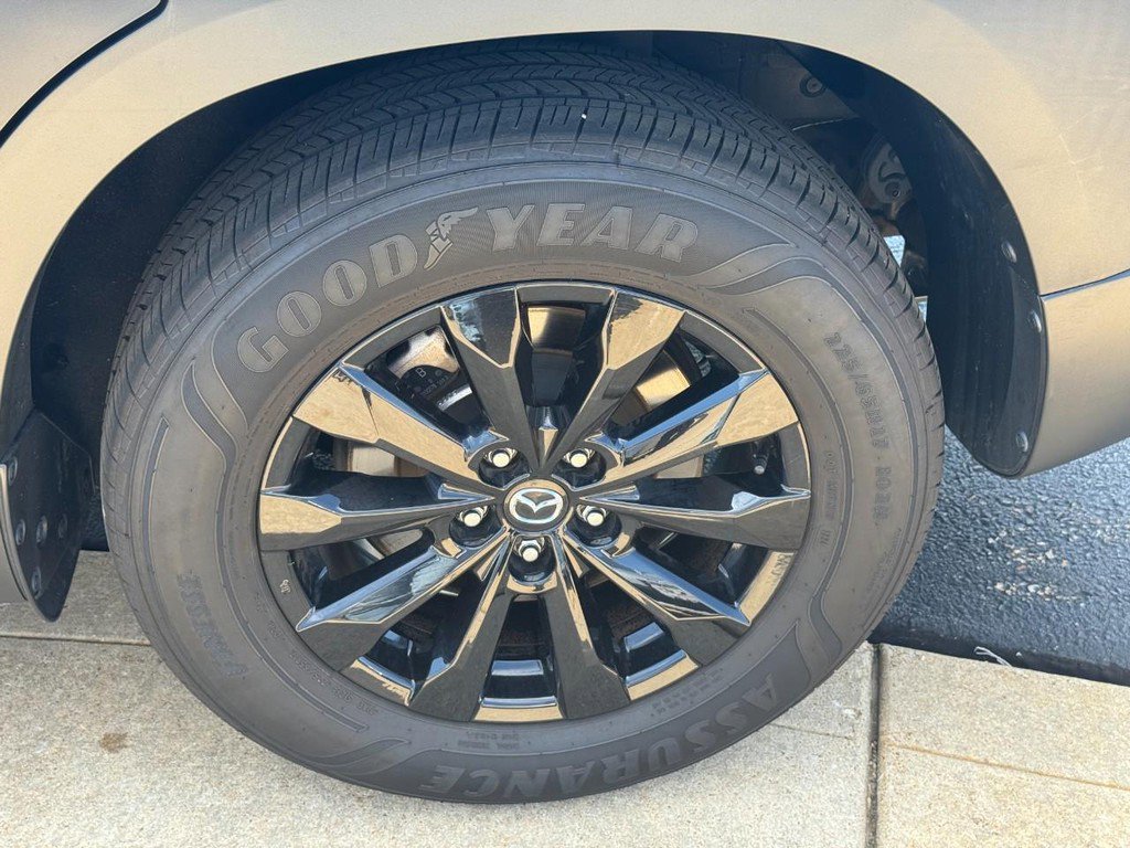 Used 2023 MAZDA CX-50 2.5 S w/ Preferred Plus Pkg image 7